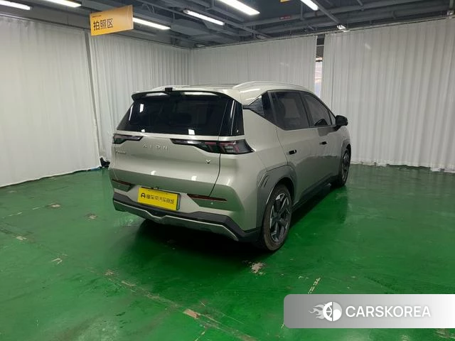 Aian AION Y 2022 Темно-серый из Китая, фото 2