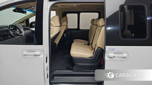 Hyundai Staria 2024 Белый из Кореи, фото 2