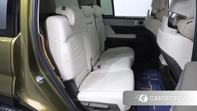 Hyundai Santa Fe (MX5) 2023 Песочный из Кореи, фото 2