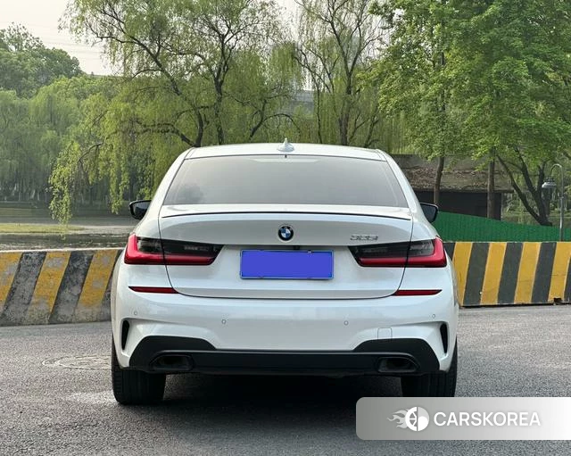 BMW 3 series 2021 Белый из Китая, фото 2