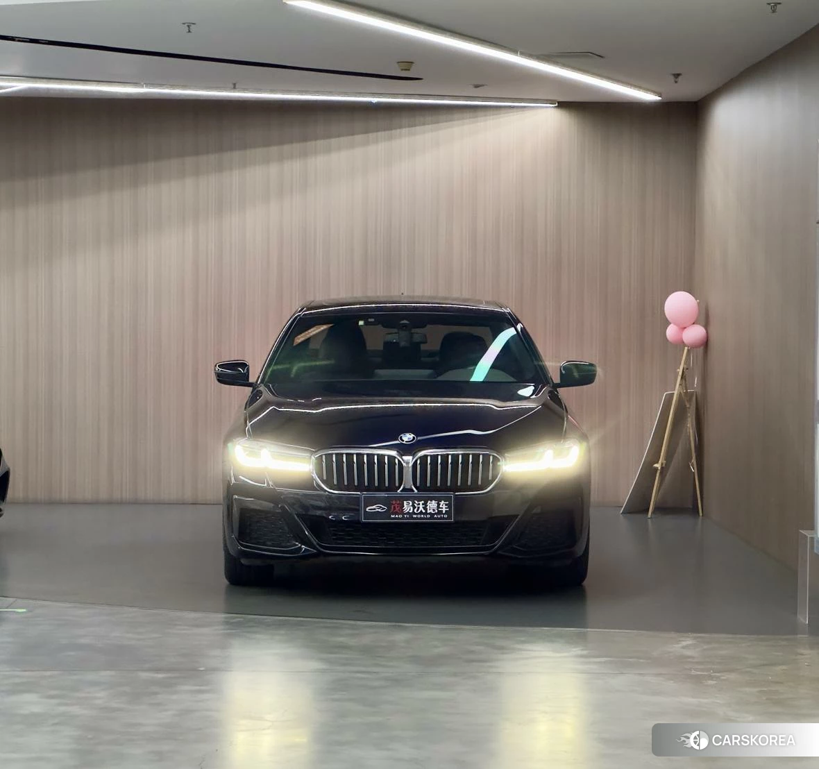 BMW 5 series 2020 Черный из Китая, фото 2