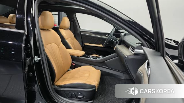 Kia K5 3rd generation 2021 Черный из Кореи, фото 2