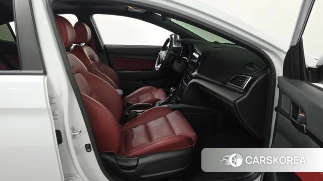 Hyundai Avante AD 2018 Белый из Кореи, фото 2