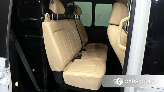 Hyundai Staria 2022 Белый из Кореи, фото 2