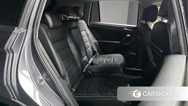 Volkswagen Tiguan second Generation 2020 Серый из Кореи, фото 2