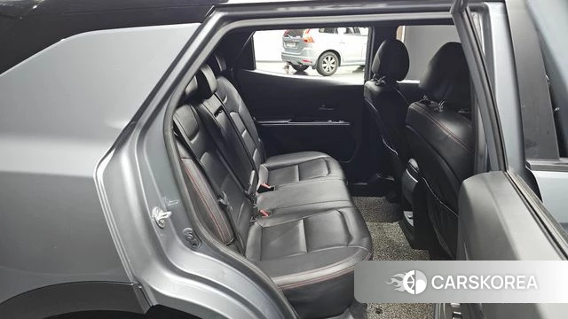 Ssangyong Beautiful Korando 2021 Серебристо-серый из Кореи, фото 2