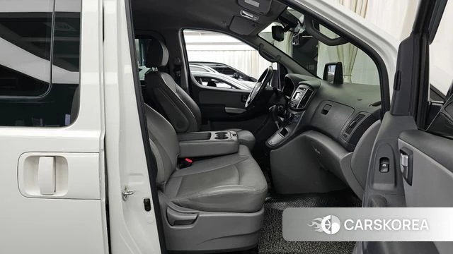 Hyundai The New Grand Starex 2020 Белый из Кореи, фото 2