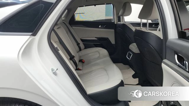Kia The New K5 3rd generation 2025 Белый из Кореи, фото 2