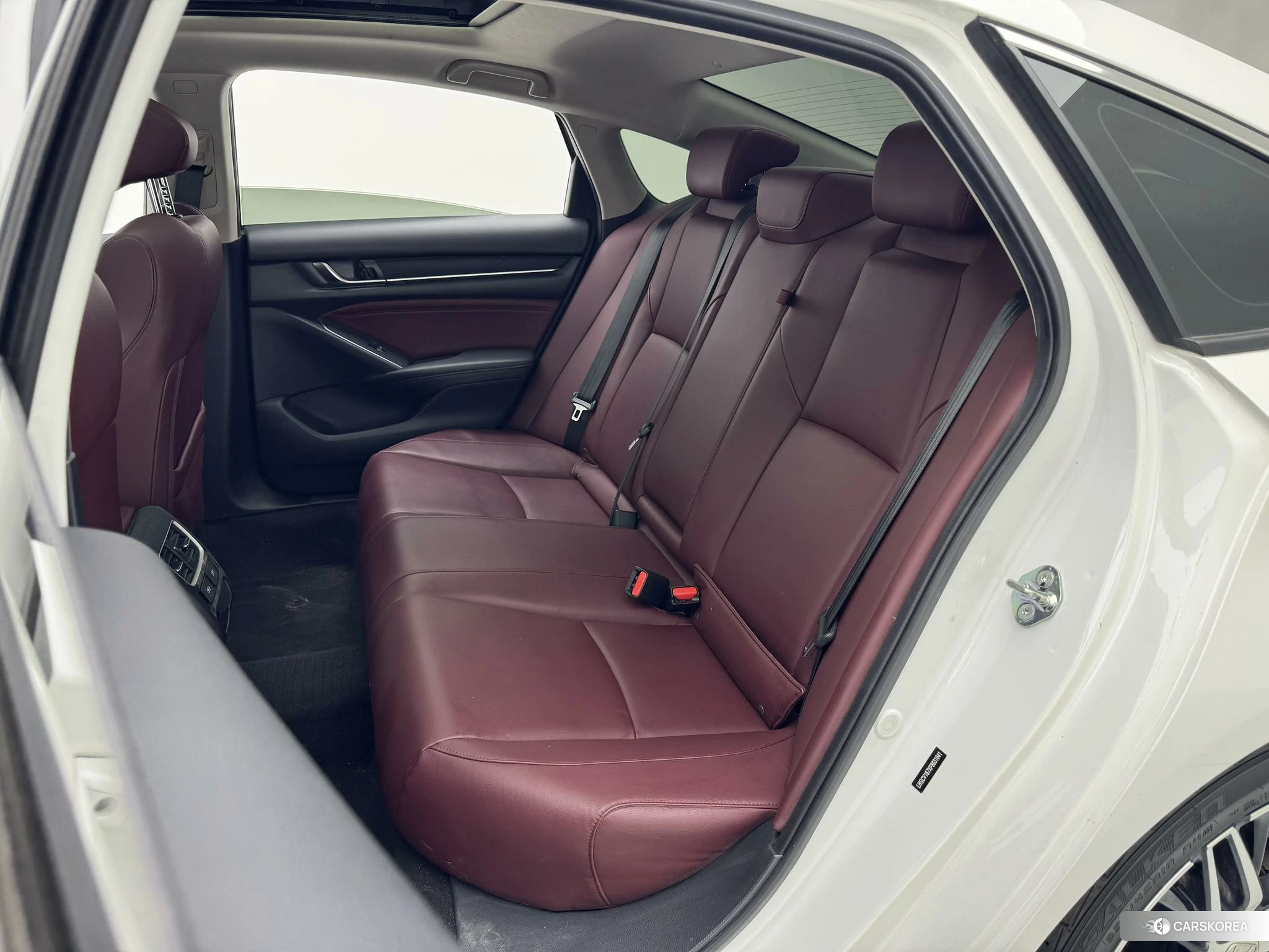 Honda Accord 2021 Белый из Китая, фото 2