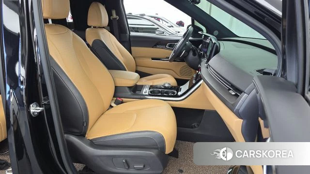 Kia Carnival 4th generation 2023 Черный из Кореи, фото 2