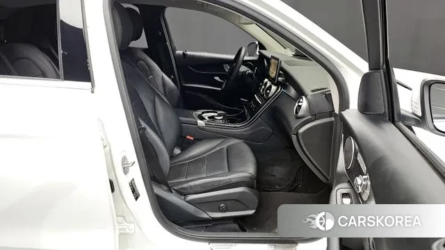 Mercedes-Benz GLC-Class X253 2019 Белый из Кореи, фото 2