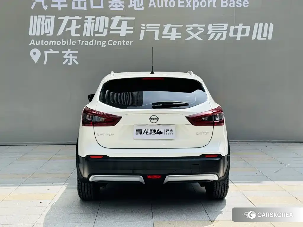 Nissan Qashqai 2023 Белый из Китая, фото 2