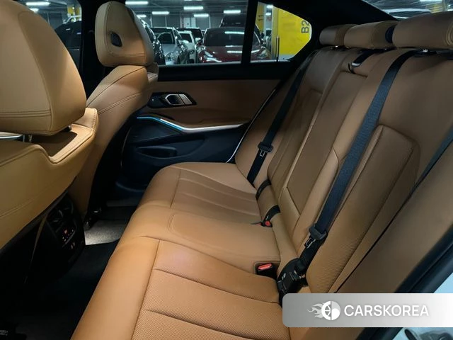 BMW 3 Series (G20) 2024 Белый из Кореи, фото 2