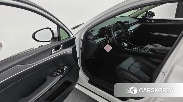 Kia The New K5 3rd generation 2024 Белый из Кореи, фото 2