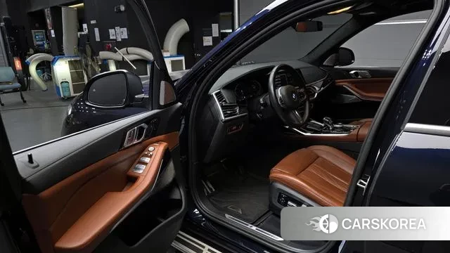 BMW X7 (G07) 2022 Черный из Кореи, фото 2