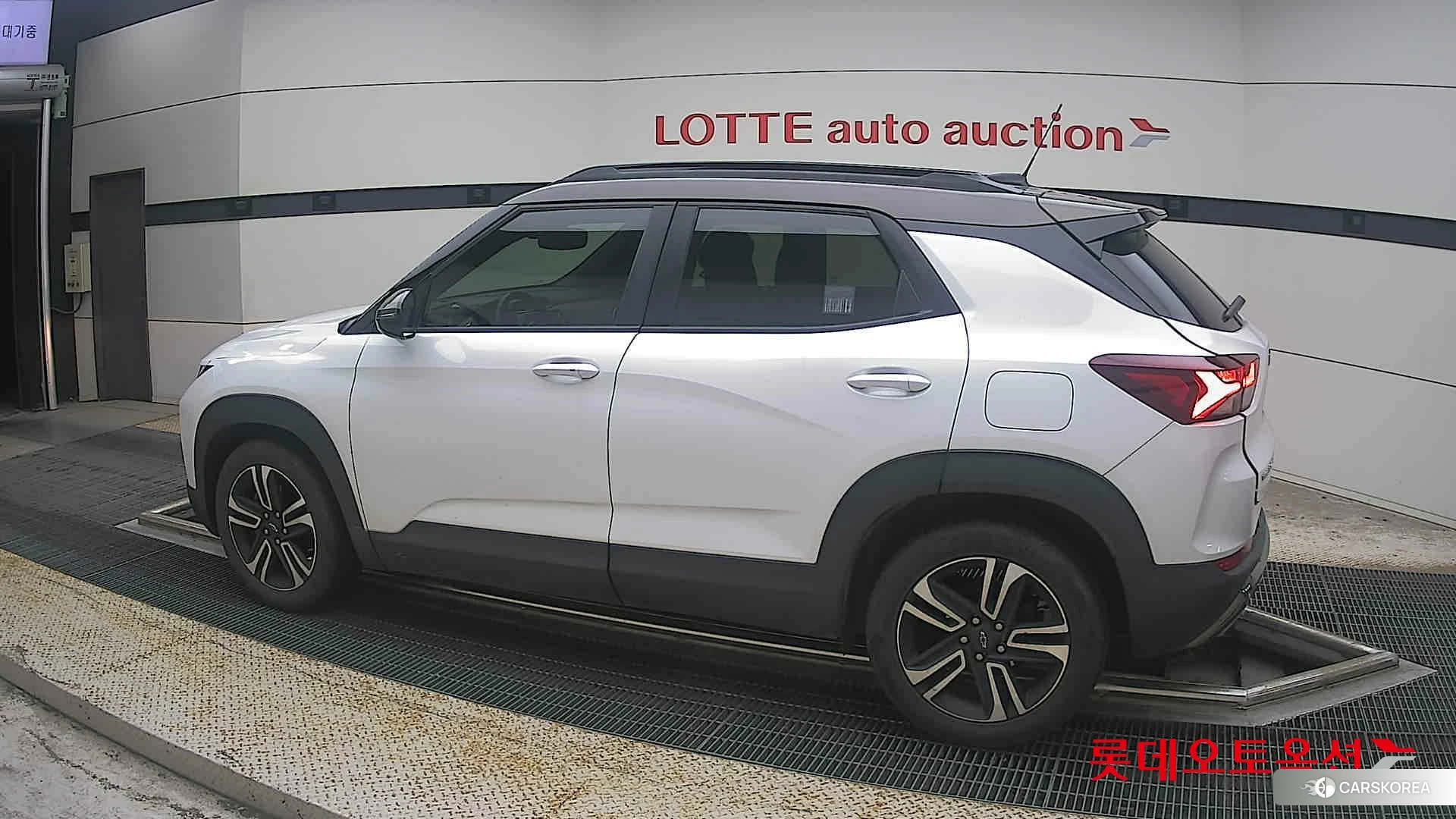 Korea G M TrailBlazer 1.35 Turbo FWD 2022 Белый из Кореи, фото 2