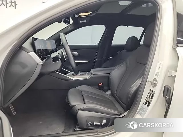 BMW 3 Series (G20) 2023 Белый из Кореи, фото 2