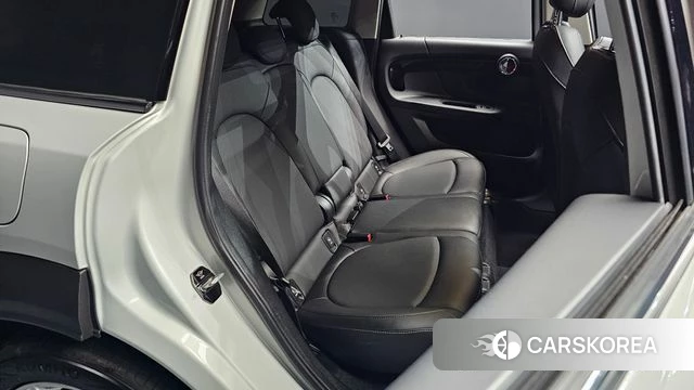 Mini Cooper Countryman 2021 Серебряный из Кореи, фото 2