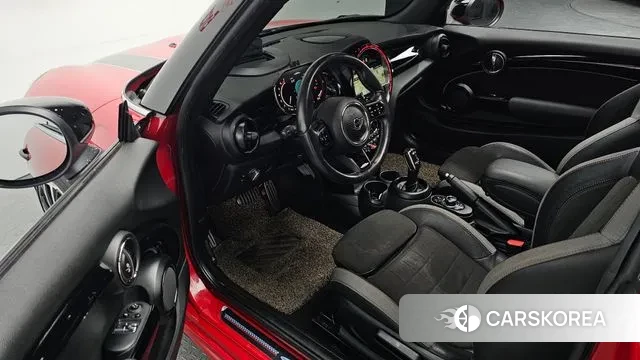 Mini Cooper S 2022 Красный из Кореи, фото 2