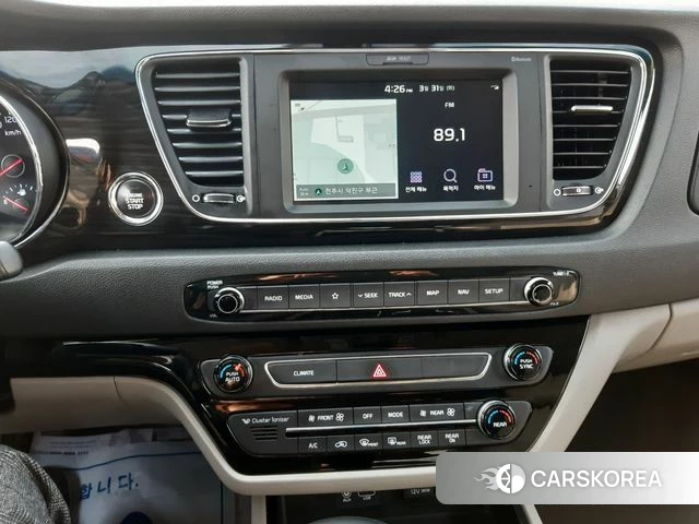 Kia The New Carnival 2019 Белый из Кореи, фото 2