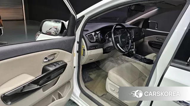 Kia The New Carnival 2018 Белый из Кореи, фото 2