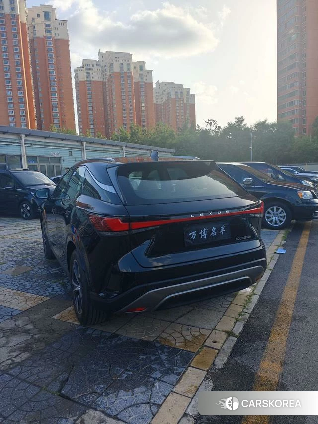 Lexus RX 2026 Черный из Китая, фото 2