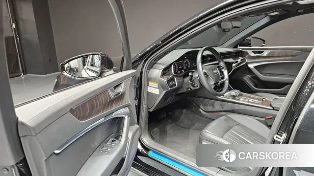 Audi A6 (C8) 2021 Черный из Кореи, фото 2