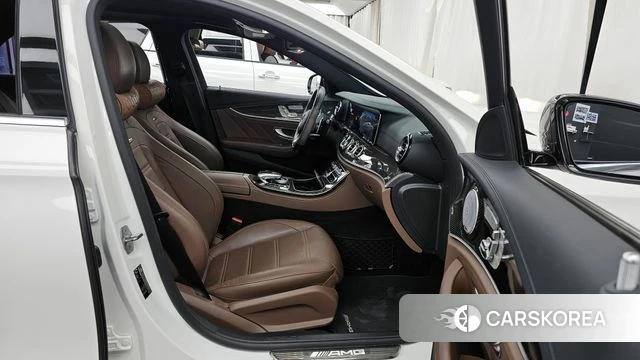 Mercedes-Benz E-Class W213 2018 Белый из Кореи, фото 2