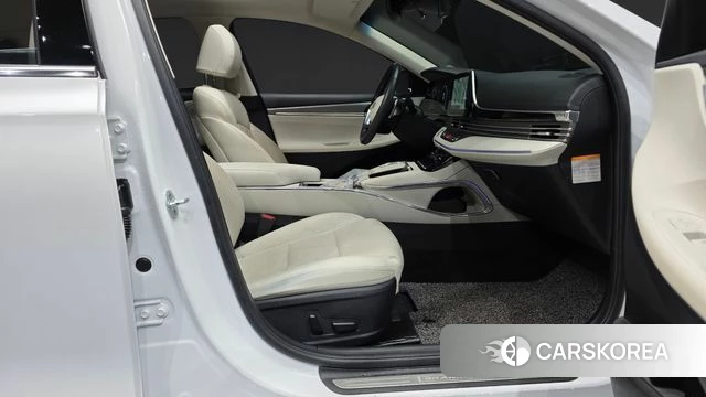 Hyundai The New Grandeur IG Hybrid 2021 Белый из Кореи, фото 2