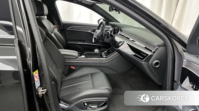 Audi A8 (D5) 2023 Черный из Кореи, фото 2