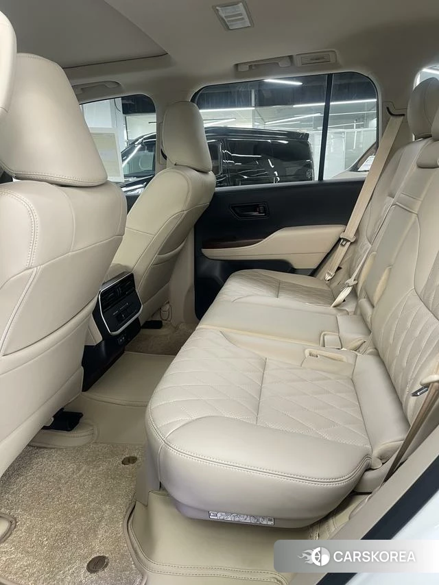 Toyota Land Cruiser (imported) 2024 Белый из Китая, фото 2