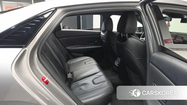 Hyundai Avante (CN7) 2023 Серебристо-серый из Кореи, фото 2