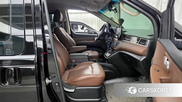 Hyundai The New Grand Starex 2018 Черный из Кореи, фото 2