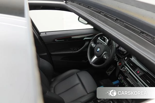 BMW X2 (F39) 2019 Золотой из Кореи, фото 2
