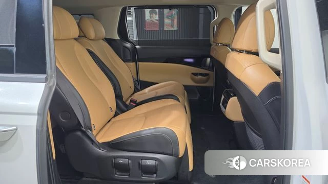 Kia Carnival 4th generation 2023 Белый из Кореи, фото 2