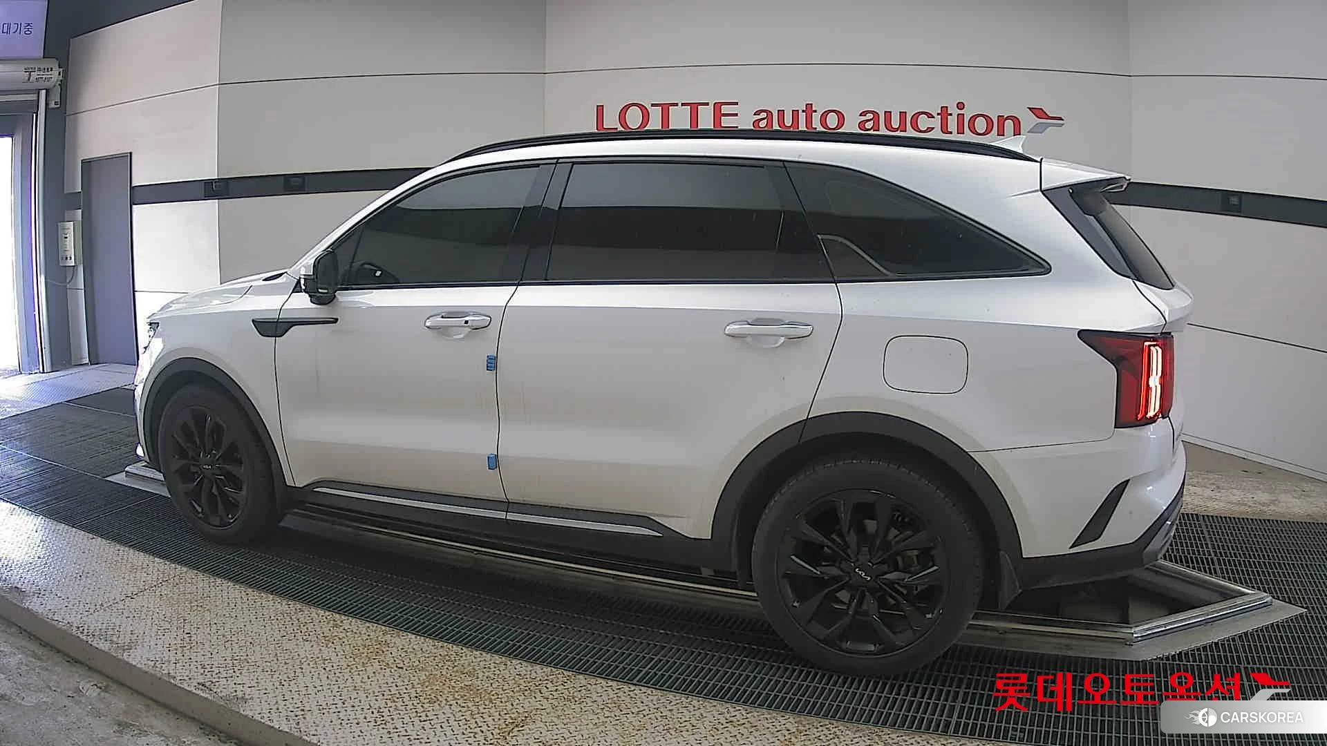 Kia Sorento 2023 Snow White Pearl (optional) из Кореи, фото 2