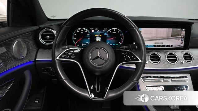 Mercedes-Benz E-Class W213 2022 Белый из Кореи, фото 2