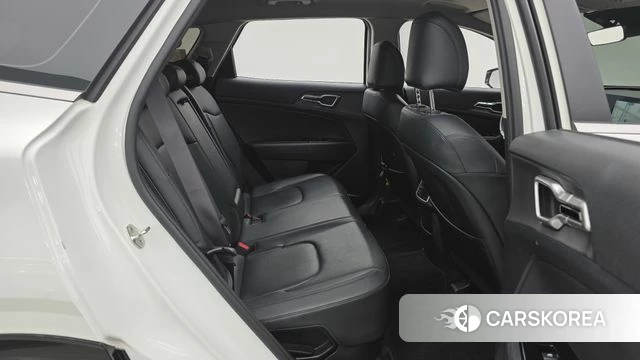 Kia Sportage 5th Generation Hybrid 2021 Белый из Кореи, фото 2