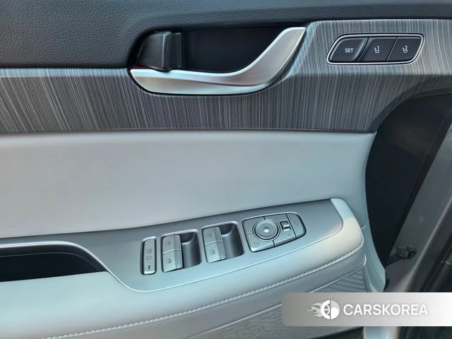 Hyundai The New Palisade 2024 Серебристо-серый из Кореи, фото 2