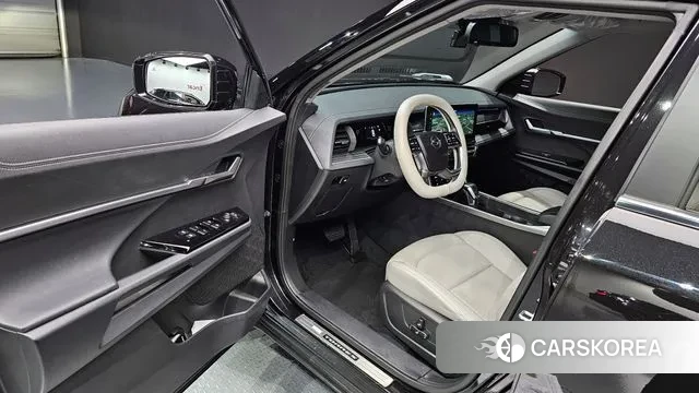 Ssangyong Torres 2023 Черный из Кореи, фото 2