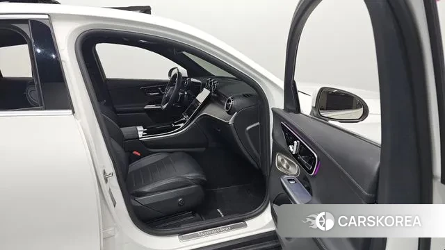 Mercedes-Benz GLC-Class X254 2024 Белый из Кореи, фото 2