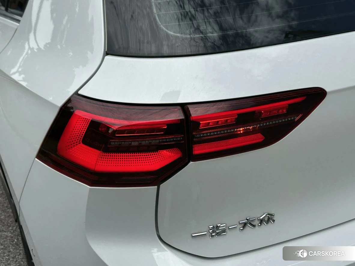 Volkswagen Golf 2020 Белый из Китая, фото 2