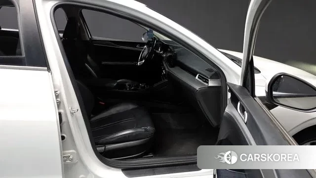 Kia K5 3rd generation 2020 Белый из Кореи, фото 2