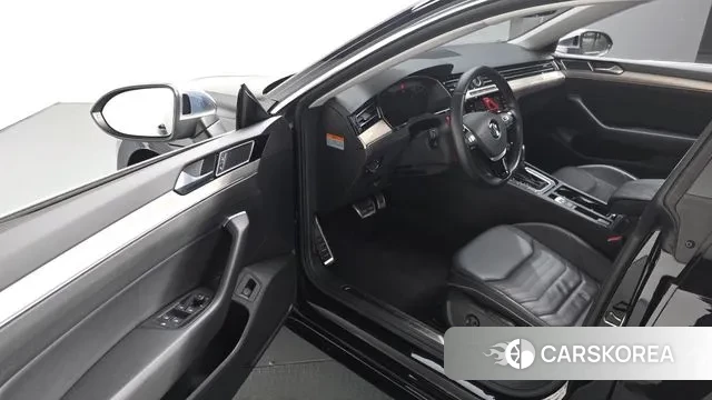 Volkswagen Arteon 2019 Черный из Кореи, фото 2