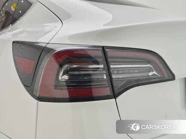 Tesla Model 3 (imported) 2019 Белый из Китая, фото 2
