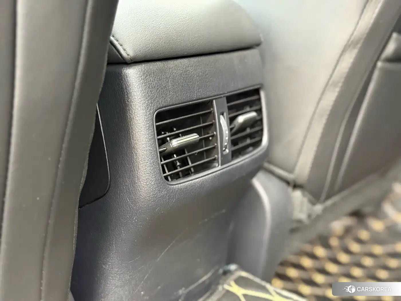Mazda 3 2023 Белый из Китая, фото 2
