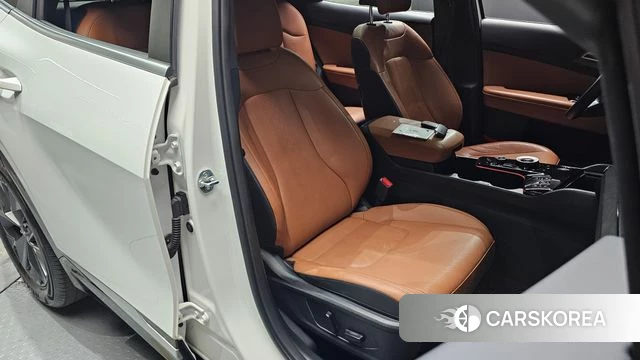 Kia Sportage 5th Generation 2023 Белый из Кореи, фото 2