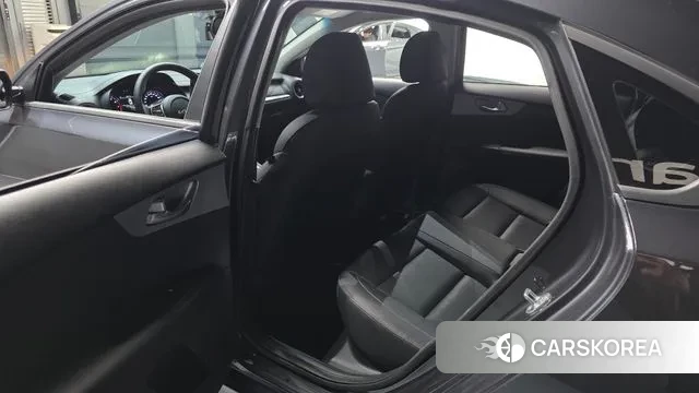 Kia The New K3 2nd generation 2021 Серый из Кореи, фото 2