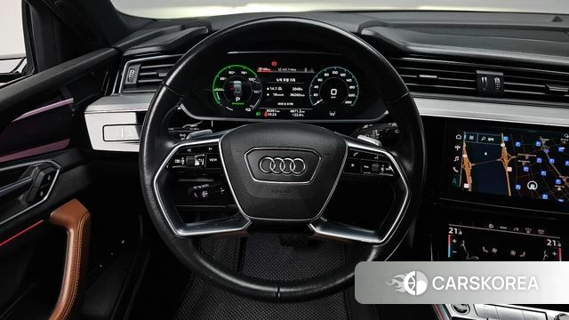 Audi e-Tron 2021 Черный из Кореи, фото 2