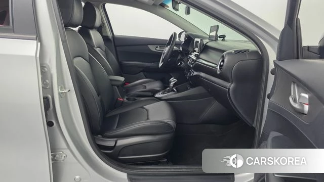 Kia Come New K3 2018 Серебряный из Кореи, фото 2